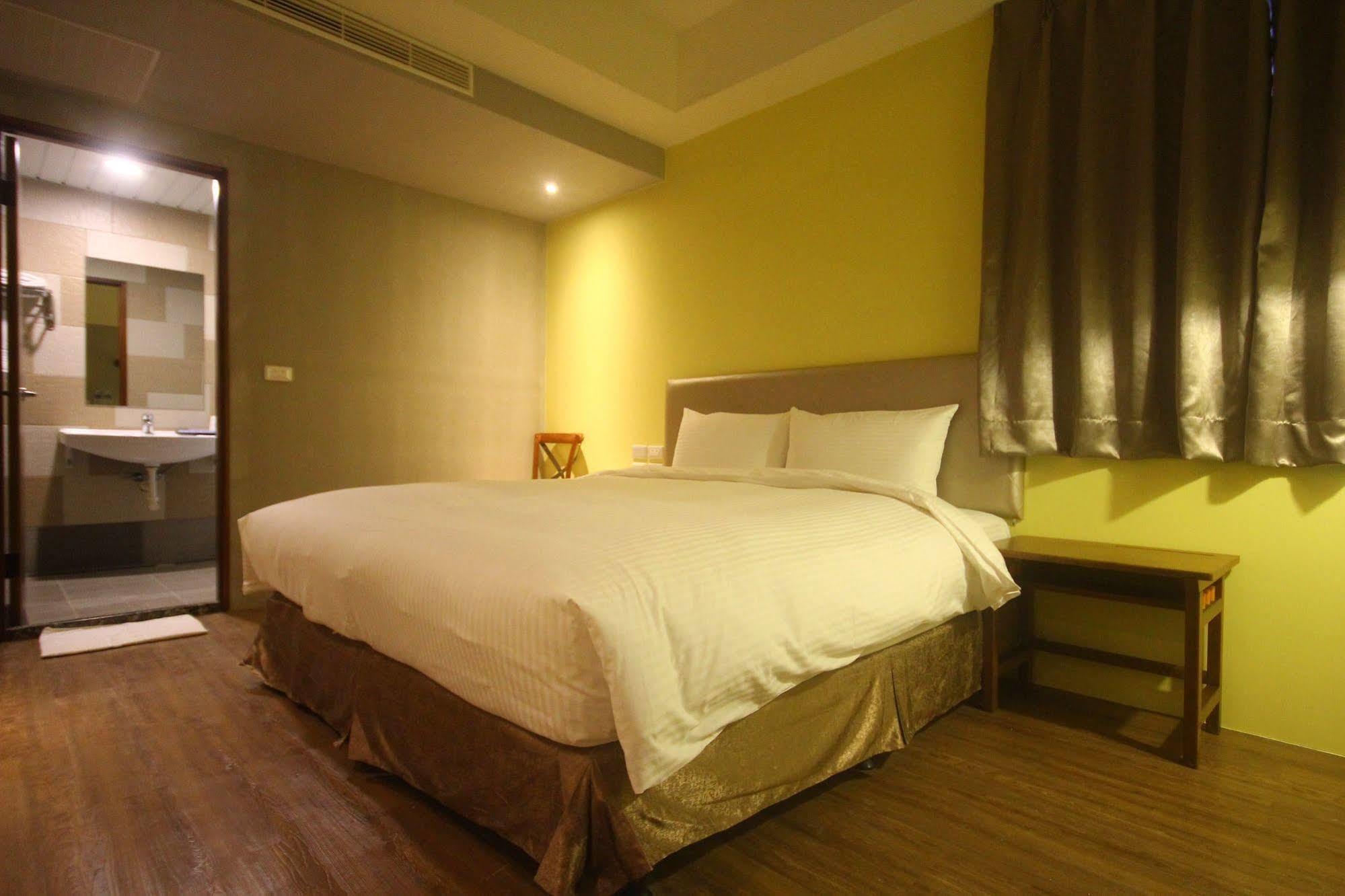 Tourism Inn Tainan Eksteriør billede
